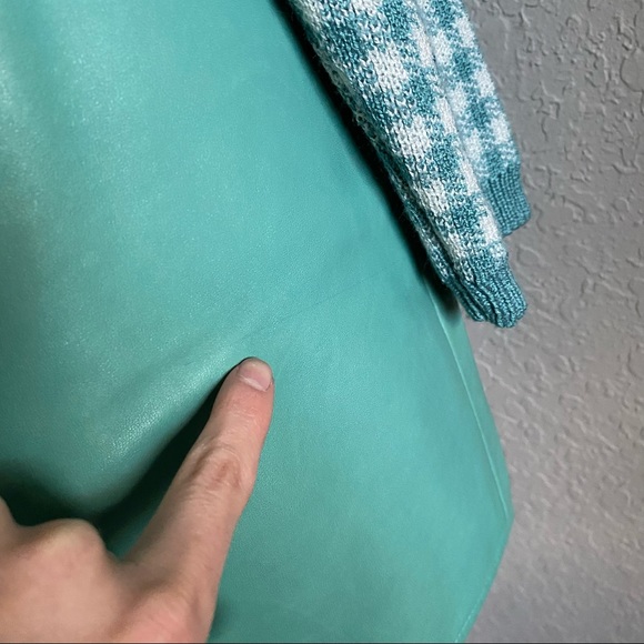 [VINTAGE] TEAL LEATHER SKIRT - Picture 4 of 12